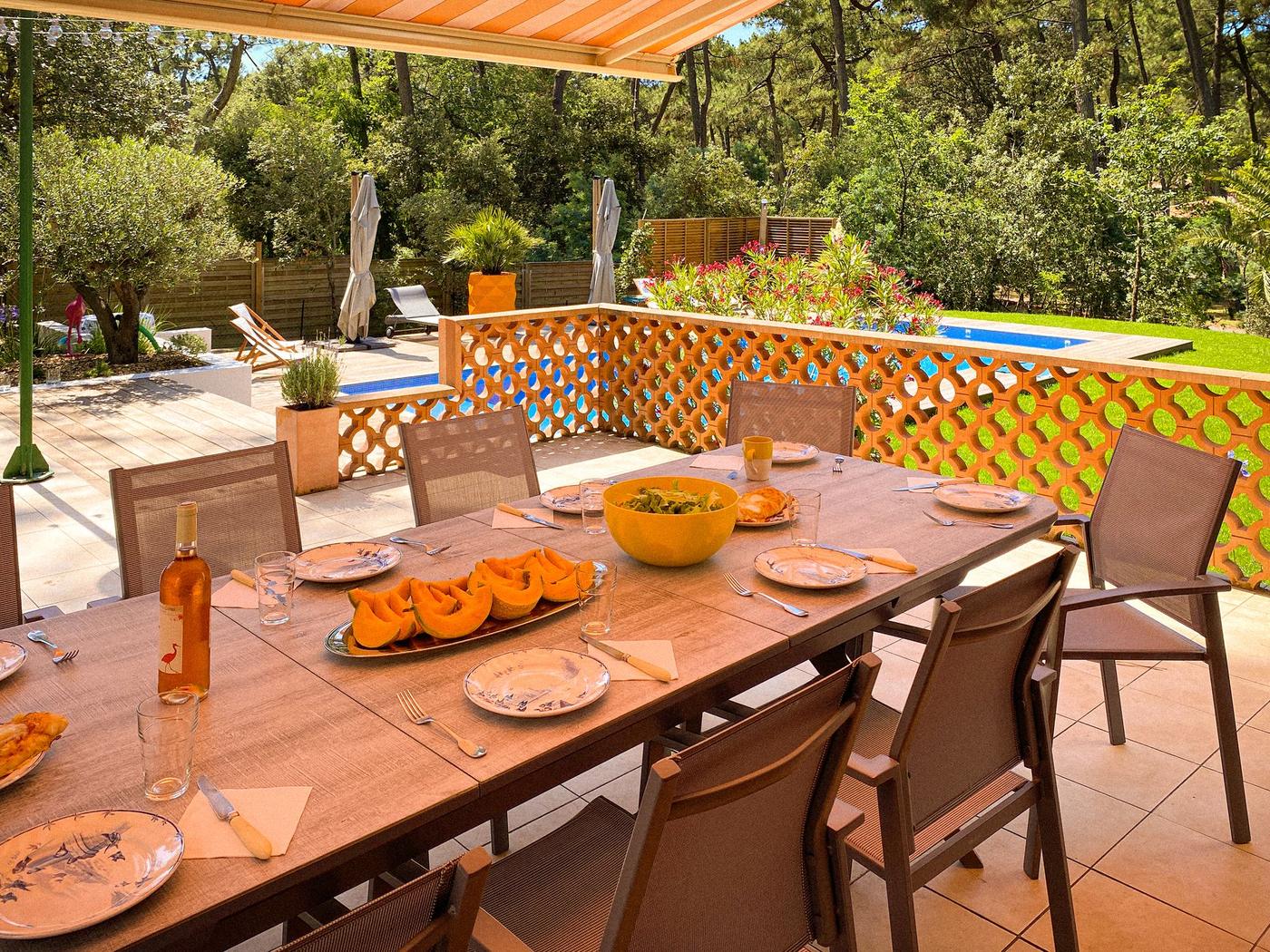La table de la terrasse